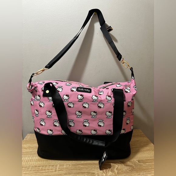 Sanrio Hello Kitty Pink Duffel Bag Carry On Overnight Travel Pink Tote - Picture 11 of 16